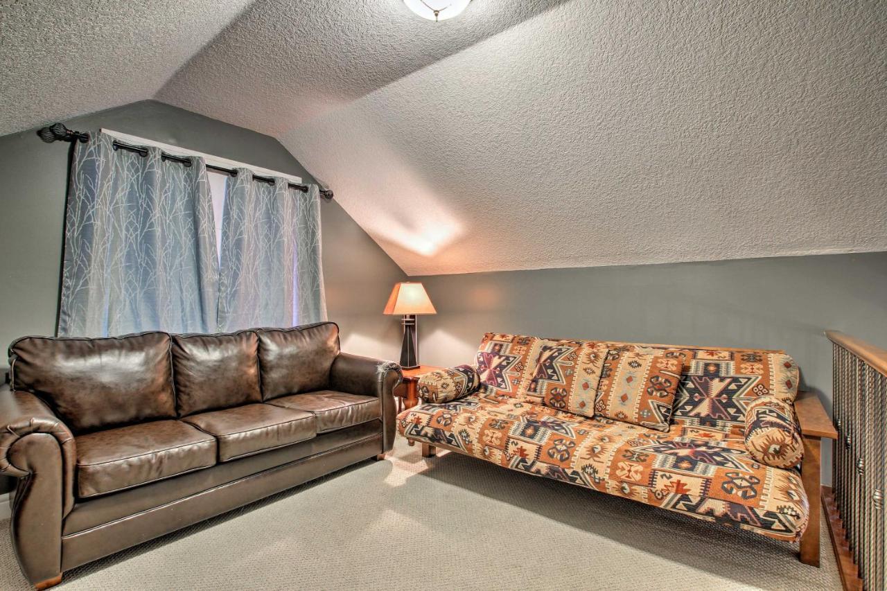 Whispering Pines Cabin With Pool, Lake And Golf Access! Vila Pine Lake Exterior foto